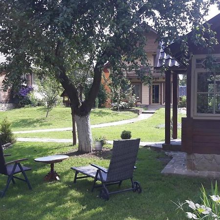 У Тарнавських Mykulytschyn Exterior foto